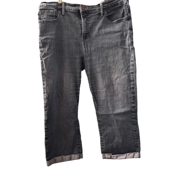 Levis Strauss & Co 311 Capri- 16W - Picture 2 of 14